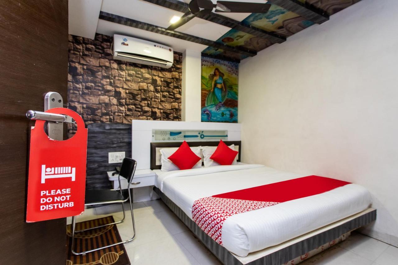 Oyo 3767 Hotel Gopal Palace Indore Exterior foto