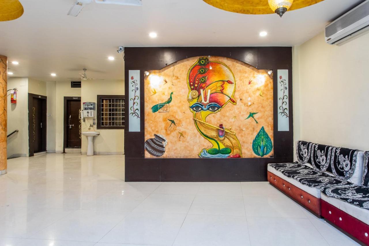 Oyo 3767 Hotel Gopal Palace Indore Exterior foto